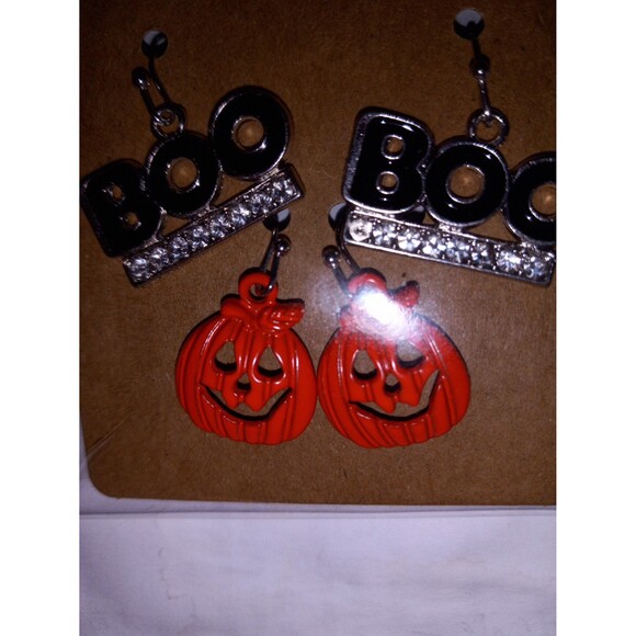 Halloween Earrings Set of 3 Spiders Boo Jack-o-Lanterns Studs Dangle Rhinestones - Picture 4 of 5